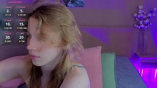 Snapshot of Emily_Cartex chatting on July 17, 2026, 5:59 am Emily Cartex online show from July 17, 2026, 5:59 am