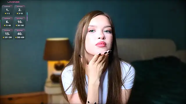 HornyAdelee online show from April 28, 2026, 1:59 pm