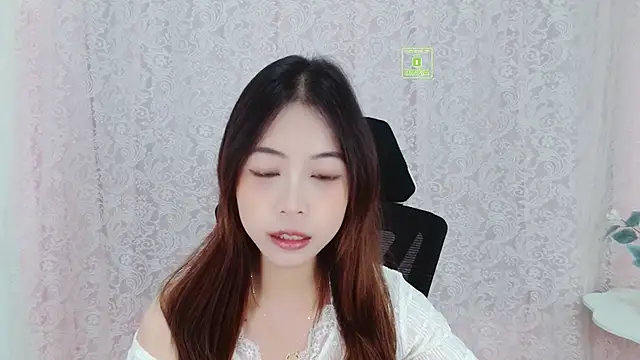 isadora1314 online show from June 5, 2026, 7:36 am