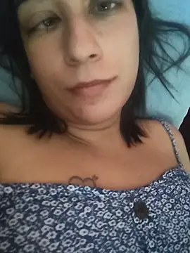 Snapshot of exmeralda33 chatting on April 25, 2026, 6:05 pm exmeralda33 online show from April 25, 2026, 6:05 pm