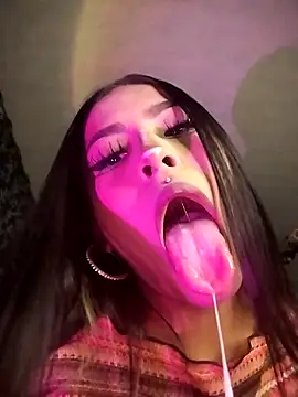 SAMIIISQUIRTT online show from April 25, 2026, 11:24 pm