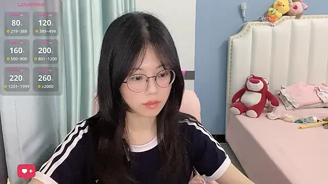 Luna-666 online show from July 15, 2026, 1:18 pm