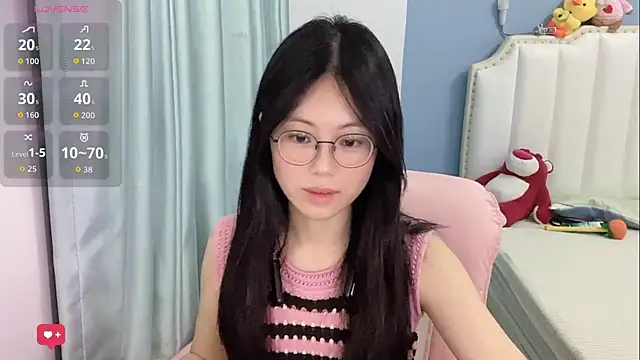 Luna-666 online show from June 18, 2026, 2:44 pm