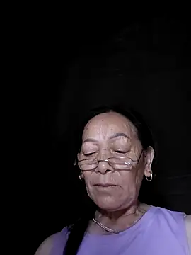 Snapshot of mouth22 chatting on July 2, 2026, 9:54 pm mouth22 online show from July 2, 2026, 9:54 pm