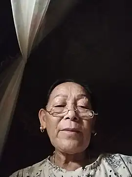 Snapshot of mouth22 chatting on June 20, 2026, 1:49 pm mouth22 online show from June 20, 2026, 1:49 pm