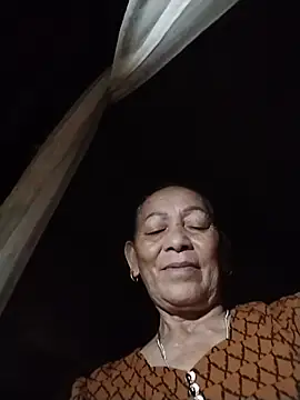 Snapshot of mouth22 chatting on July 23, 2026, 2:03 pm mouth22 online show from July 23, 2026, 2:03 pm