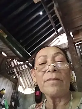 Snapshot of mouth22 chatting on June 21, 2026, 3:23 am mouth22 online show from June 21, 2026, 3:23 am