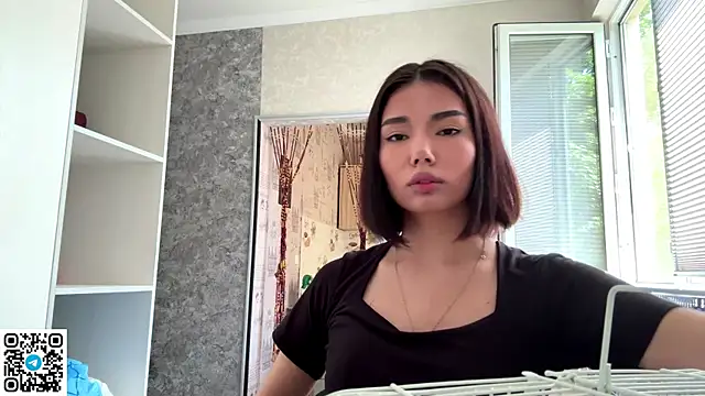 MarylnMonnier online show from May 26, 2026, 7:06 am
