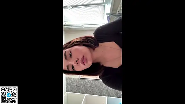 MarylnMonnier online show from May 28, 2026, 7:05 am