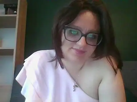 sensual paris online show from May 7, 2026, 5:33 am