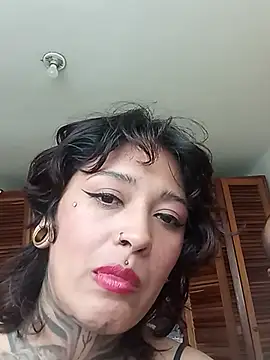 Snapshot of realhomesex chatting on July 17, 2026, 4:15 pm realhomesex online show from July 17, 2026, 4:15 pm