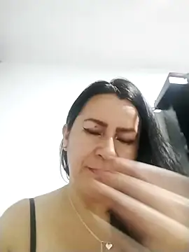 Snapshot of HelenNovoa chatting on June 13, 2026, 11:45 pm HelenNovoa online show from June 13, 2026, 11:45 pm