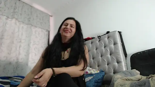 Snapshot of HelenNovoa chatting on July 21, 2026, 7:04 pm HelenNovoa online show from July 21, 2026, 7:04 pm