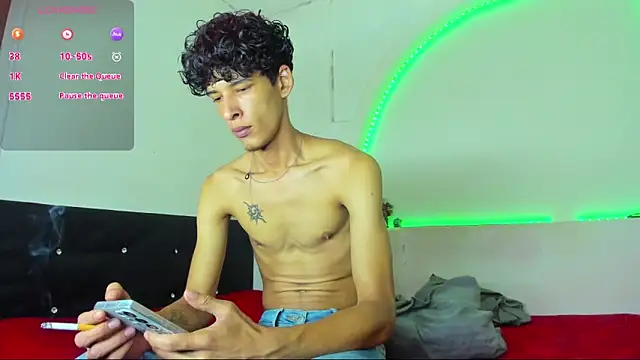 Snapshot of liammendoza98 chatting on May 7, 2026, 11:57 am liammendoza98 online show from May 7, 2026, 11:57 am