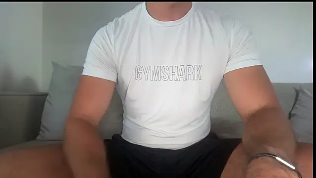 Snapshot of gymshrk chatting on July 4, 2026, 6:42 am gymshrk online show from July 4, 2026, 6:42 am