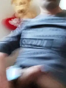 sex akis38 online show from April 28, 2026, 1:37 pm