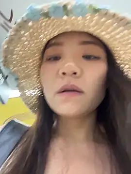 Snapshot of xiaochengzi505 chatting on May 18, 2026, 4:07 am xiaochengzi505 online show from May 18, 2026, 4:07 am