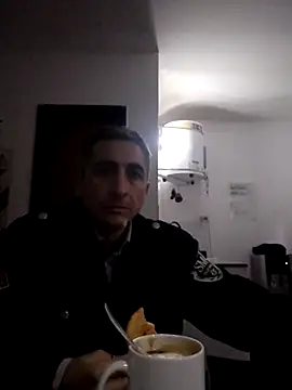 Snapshot of Alejandro83bsf chatting on July 7, 2026, 11:14 am Alejandro83bsf online show from July 7, 2026, 11:14 am