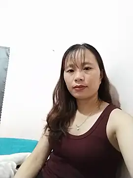 Snapshot of -Natina- chatting on July 12, 2026, 3:29 am -Natina- online show from July 12, 2026, 3:29 am