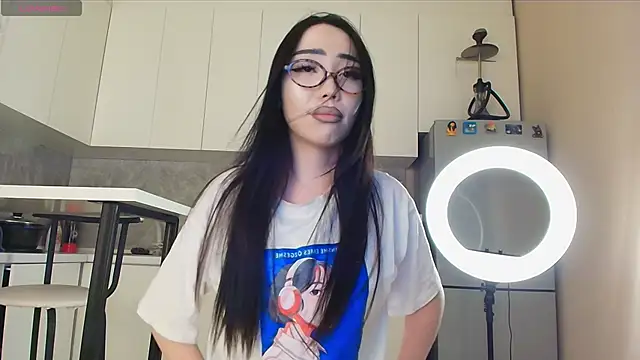 asianerd online show from June 3, 2026, 3:28 pm