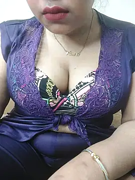 Snapshot of HD_Queen_69 chatting on July 4, 2026, 10:14 pm HD Queen 69 online show from July 4, 2026, 10:14 pm
