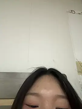 Snapshot of Ni_Tran chatting on June 26, 2026, 5:52 pm Ni Tran online show from June 26, 2026, 5:52 pm