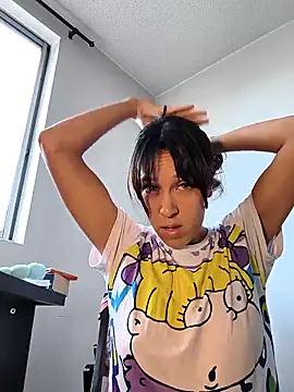 LinaBedoya  online show from May 3, 2026, 9:07 pm