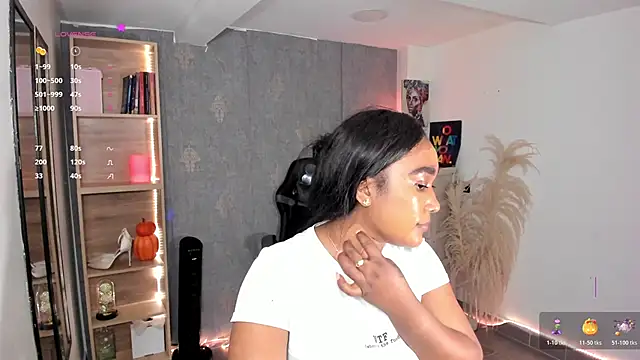 alessia anderson online show from October 28, 2025, 9:36 pm