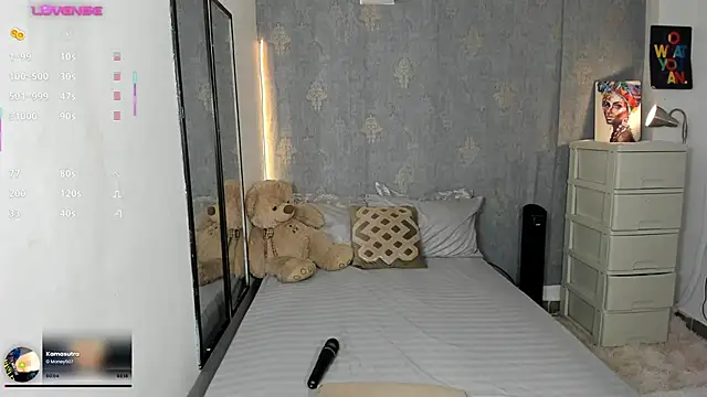 alessia anderson online show from October 7, 2025, 10:11 pm