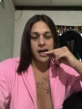 Issis-trans29 online show from April 27, 2026, 8:18 pm