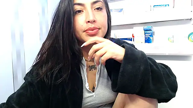 abby sofia online show from April 29, 2026, 8:04 pm