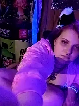 Snapshot of yourfavfallenstar chatting on April 30, 2026, 2:07 am yourfavfallenstar online show from April 30, 2026, 2:07 am