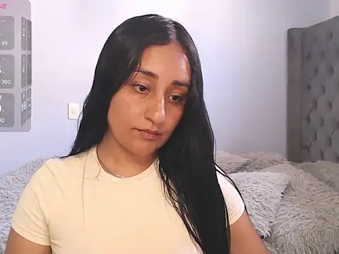 erotic lov online show from June 15, 2026, 6:51 pm