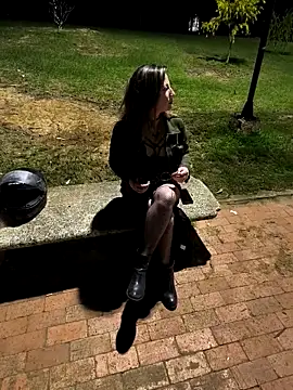 erikthor online show from May 6, 2026, 2:59 am