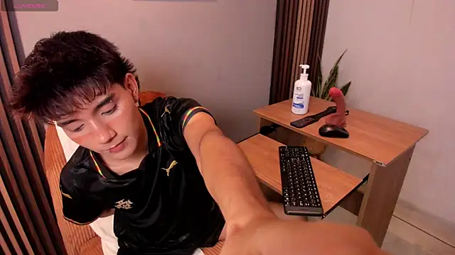 christopher robin4 online show from July 19, 2026, 2:25 pm