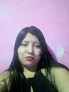 Snapshot of Estrellitadelmar chatting on May 3, 2026, 5:27 pm Estrellitadelmar online show from May 3, 2026, 5:27 pm