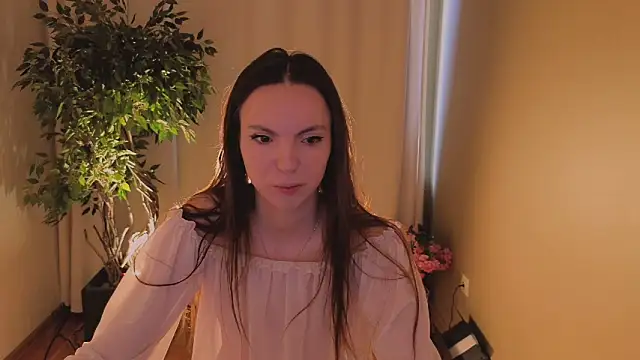 Alice-Lidel online show from May 20, 2026, 5:26 am
