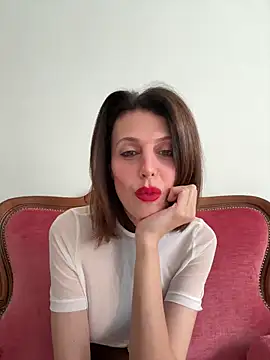 Snapshot of EliseAfterDark chatting on April 30, 2026, 7:37 am EliseAfterDark online show from April 30, 2026, 7:37 am