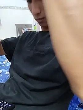 Snapshot of Kiet_Mot_Minh_O_Nha chatting on August 1, 2026, 3:54 pm Kiet Mot Minh O Nha online show from August 1, 2026, 3:54 pm