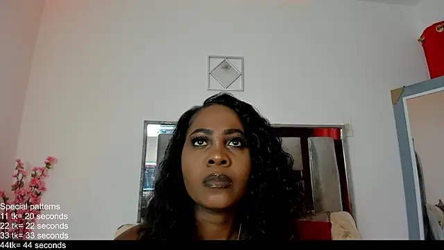 Snapshot of EmilyRooa1 chatting on July 20, 2026, 1:57 pm EmilyRooa1 online show from July 20, 2026, 1:57 pm