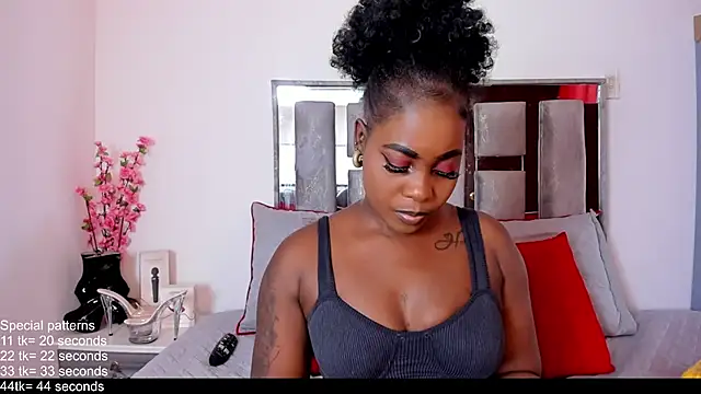 Snapshot of EmilyRooa1 chatting on June 22, 2026, 7:22 pm EmilyRooa1 online show from June 22, 2026, 7:22 pm