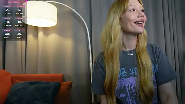 Snapshot of _Mila_Luna_ chatting on May 30, 2026, 8:58 pm Mila Luna online show from May 30, 2026, 8:58 pm