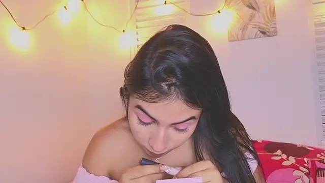 Snapshot of VictoriaaLopez chatting on June 5, 2026, 3:55 am VictoriaaLopez online show from June 5, 2026, 3:55 am