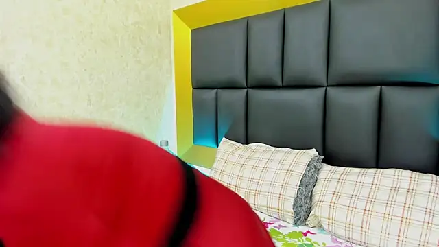 Snapshot of Charlotte_monnroe chatting on May 20, 2026, 12:57 pm Charlotte monnroe online show from May 20, 2026, 12:57 pm