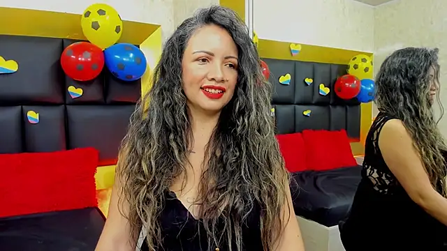 Snapshot of Charlotte_monnroe chatting on June 19, 2026, 1:28 pm Charlotte monnroe online show from June 19, 2026, 1:28 pm