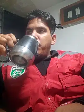 cuquero32 online show from May 2, 2026, 9:25 am