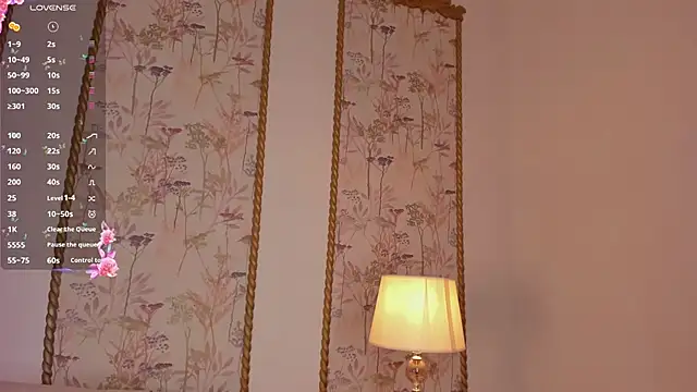 Snapshot of sara_castro24_ chatting on August 1, 2026, 8:29 pm sara castro24 online show from August 1, 2026, 8:29 pm