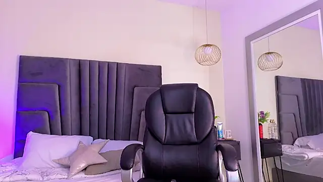 AlannaBlair online show from July 28, 2026, 10:31 pm