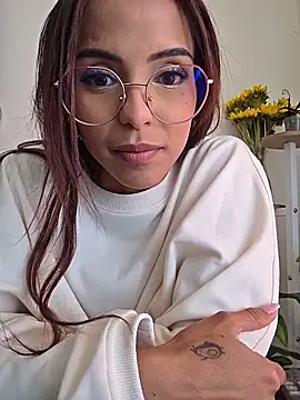 Snapshot of luna_latindoll chatting on May 28, 2026, 3:40 pm luna latindoll online show from May 28, 2026, 3:40 pm