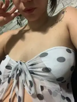 caterinekess online show from June 3, 2026, 2:34 am